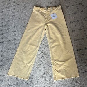 NWT PIstola Penny Cropped High Rise Wide-Leg Soft Yellow Jeans, size 28
